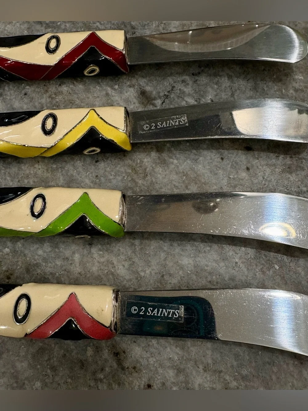 2 Saints Heavy Duty Aztec Enamel Cheese Butter Spreader Knives Set of 4